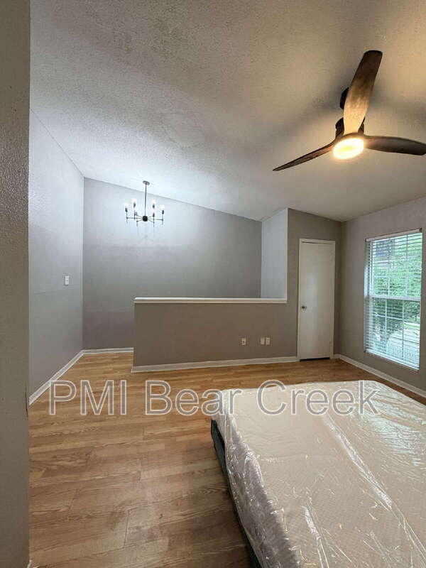 Building Photo - 9550 Deering Dr