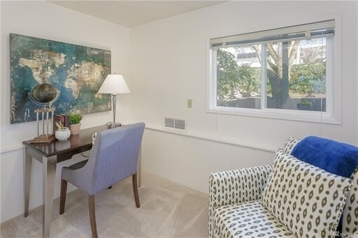 Building Photo - Fantastic East of Market St. home in Kirkland!