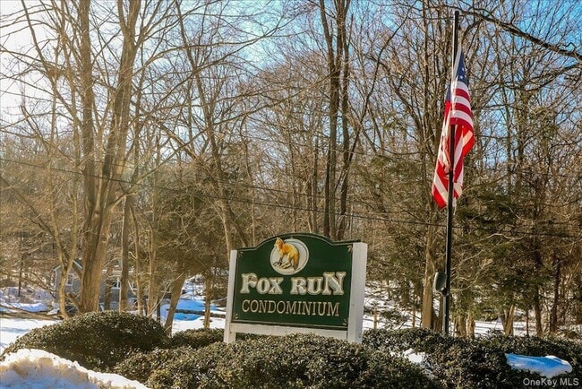 Building Photo - 615 Fox Run Ln