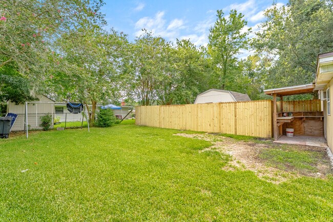 Building Photo - 5822 Tampico Rd