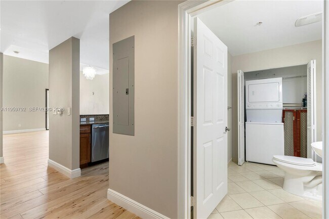 Building Photo - 8395 SW 73rd Ave