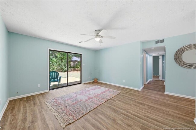 Building Photo - 6791 Seaford Dr