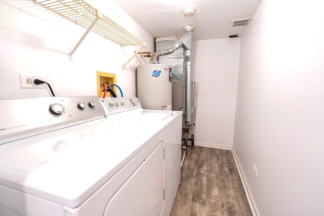 Building Photo - 514 E Windgate Ct
