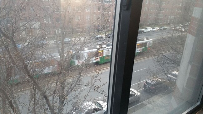 Building Photo - Perfect 1Bed for 8/1 near, B, C, D Lines! Spacious w/ Central A/C, Heat/HW Included! Elevator in ...