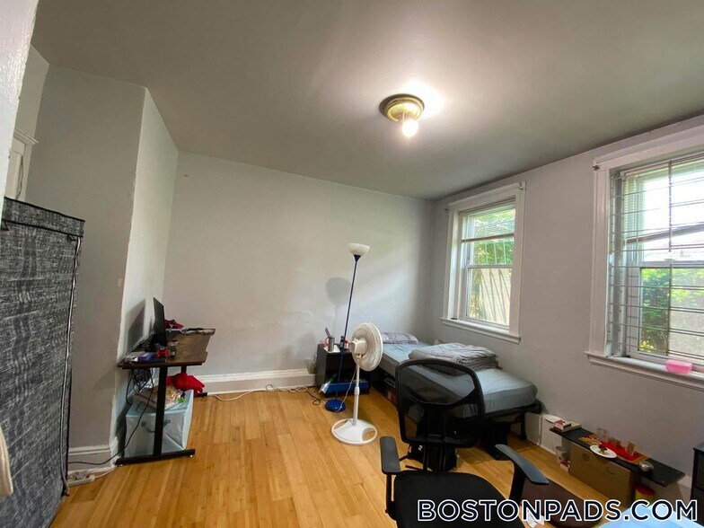 Building Photo - 238 S Huntington Ave