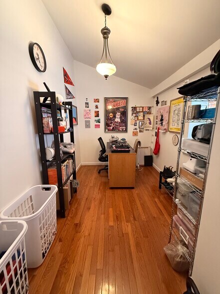 Building Photo - 155 W Girard Ave