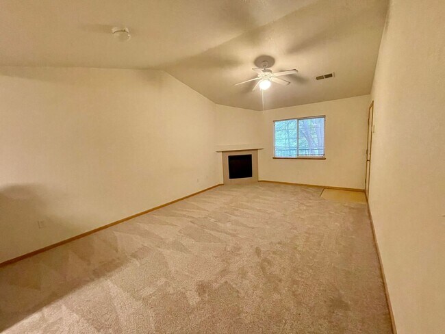 Primary Photo - 2 Bed, 2 Bath Condo Near CSU!