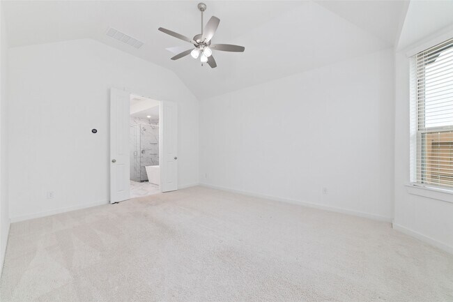 Building Photo - 925 Crystal Bnd Ln
