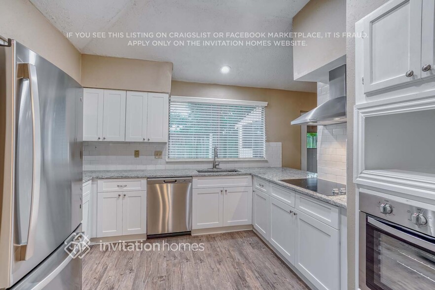 Building Photo - 10579 Twilight Moon Dr