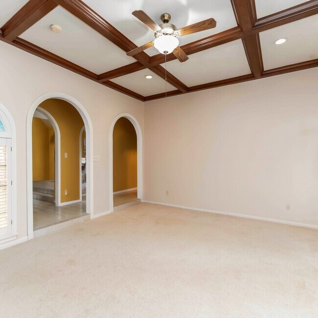 Building Photo - 86 Heathrow Ln