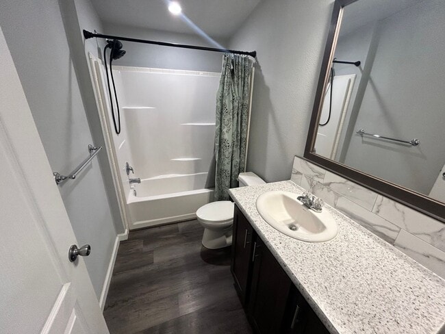 Building Photo - 2 Bedroom\2 Bath Country Home in Modesto