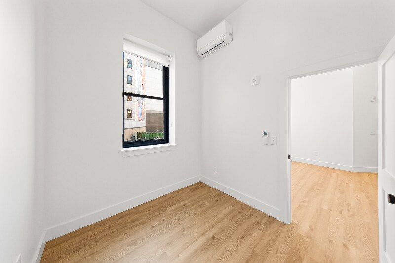 Building Photo - 101 Richmond St