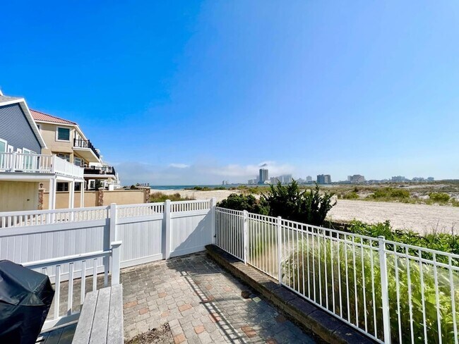 Building Photo - 24 Ocean Dr W