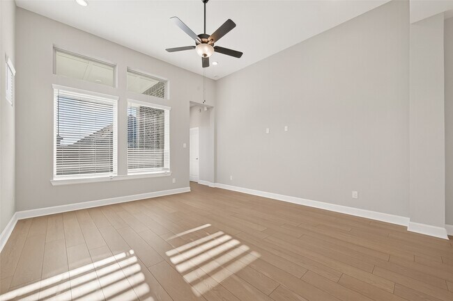 Building Photo - 11219 Peacock Flower St