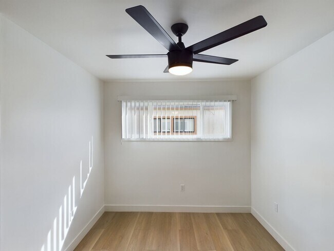 Building Photo - 3284 Luna Ave