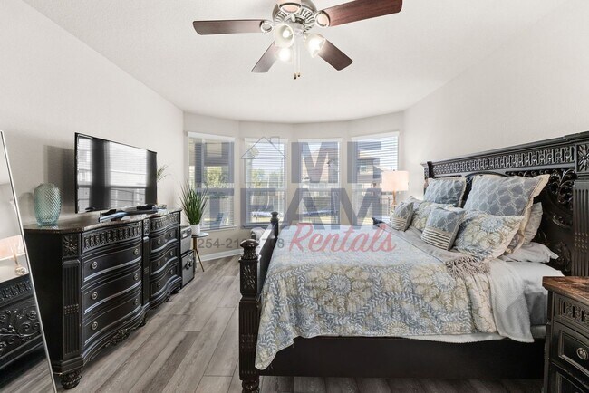 Building Photo - 7807 Zircon Dr