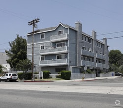 Primary Photo - 11839 Burbank Blvd