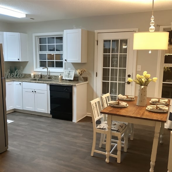 Building Photo - 6928 Mahonia Pl