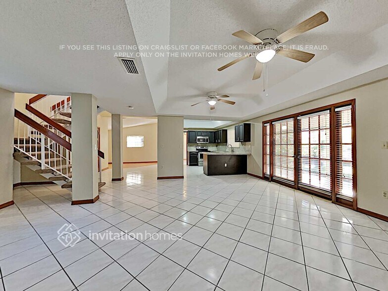 Building Photo - 16101 SW 153rd Ave