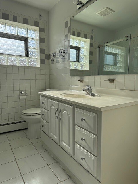 Building Photo - 3022 Downing Ave