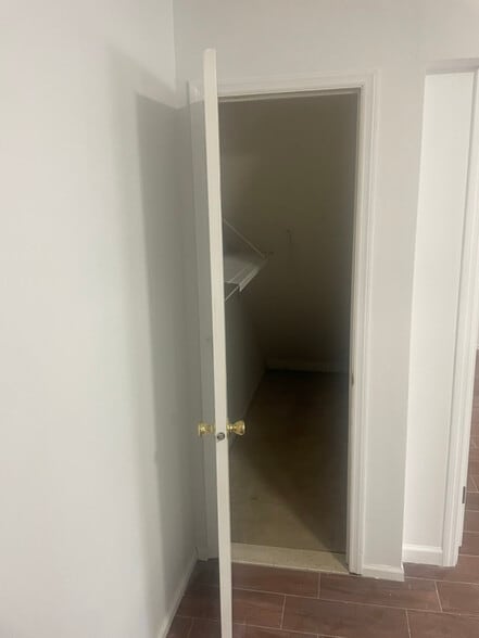 Building Photo - 0 Station Ave