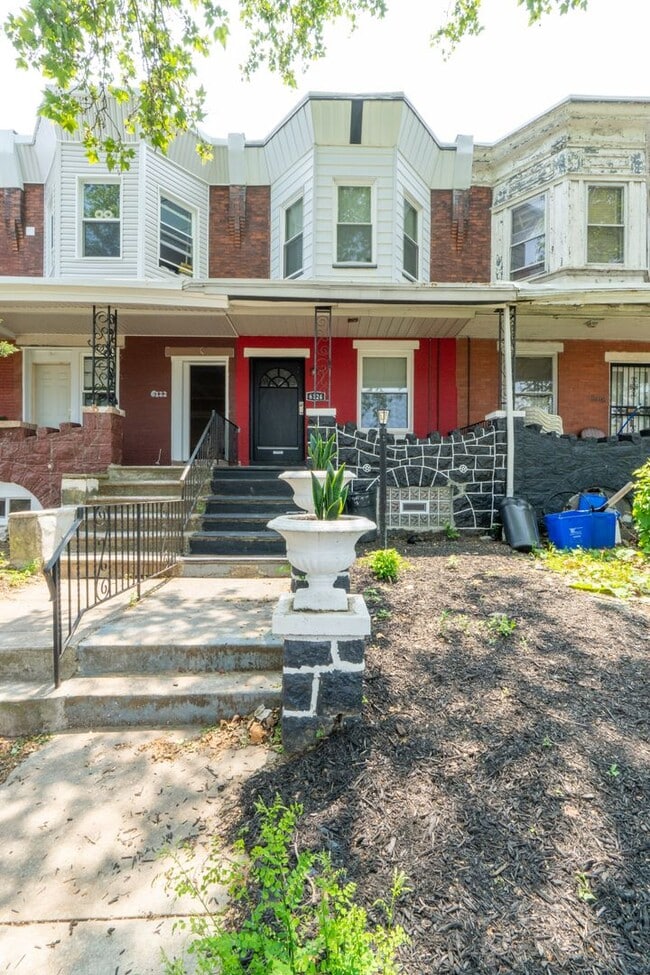 Primary Photo - Newly rehabbed 3 bedroom 1.5 bath unit