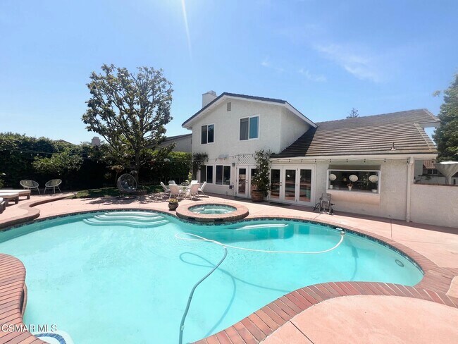 Building Photo - 3328 Casino Dr