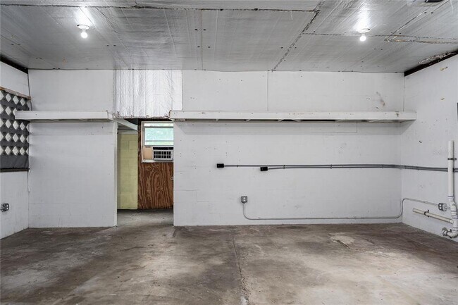 Building Photo - 1225 Casabella Dr