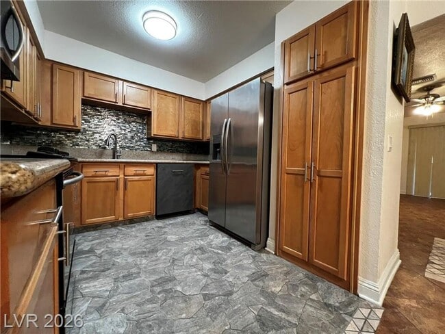 Building Photo - 3151 N Soaring Gulls Dr