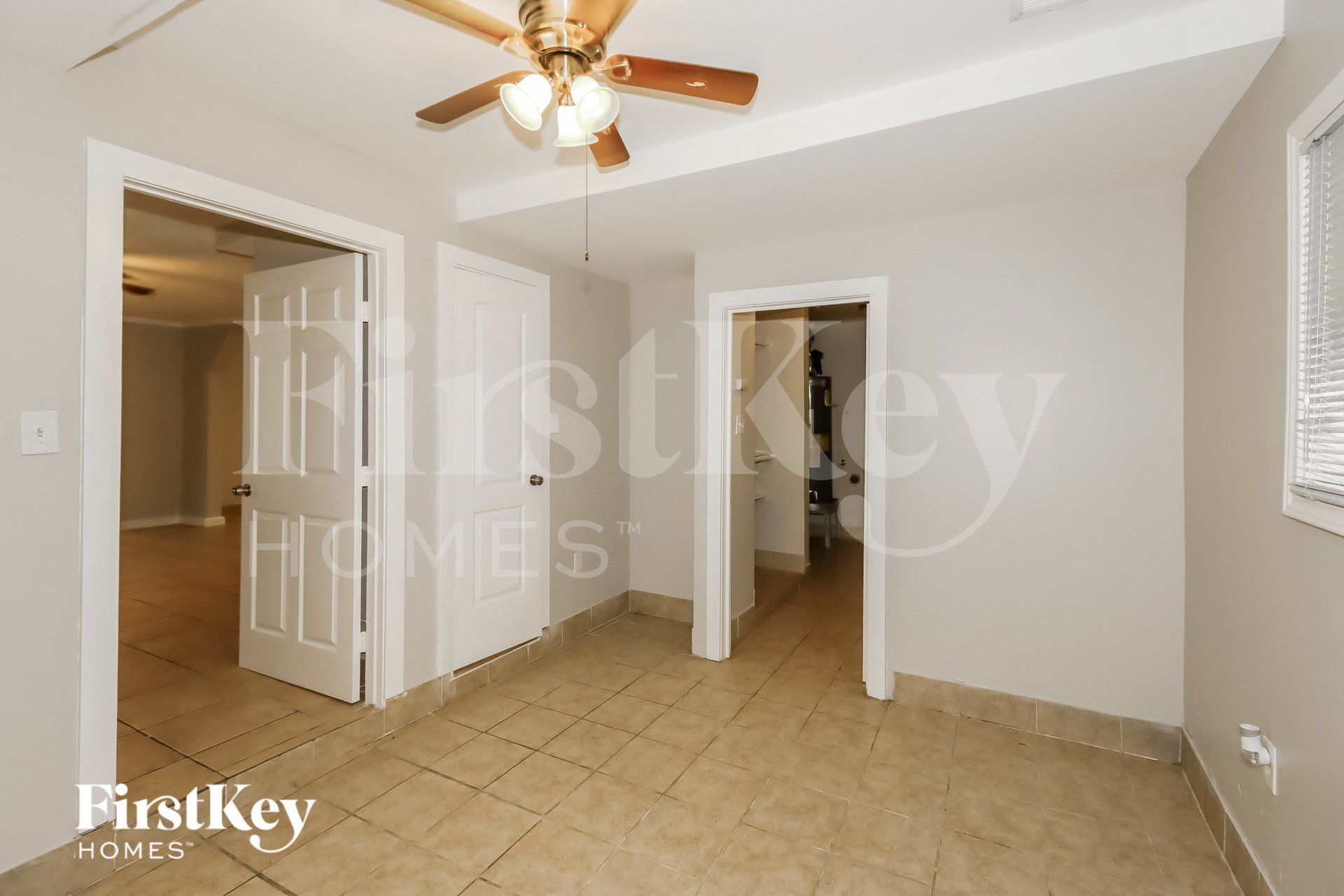 Building Photo - 701 22nd Ave N