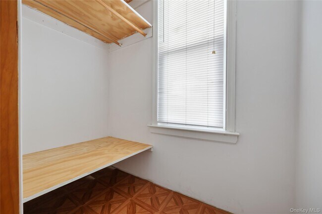 Building Photo - 29 Brookridge Ave