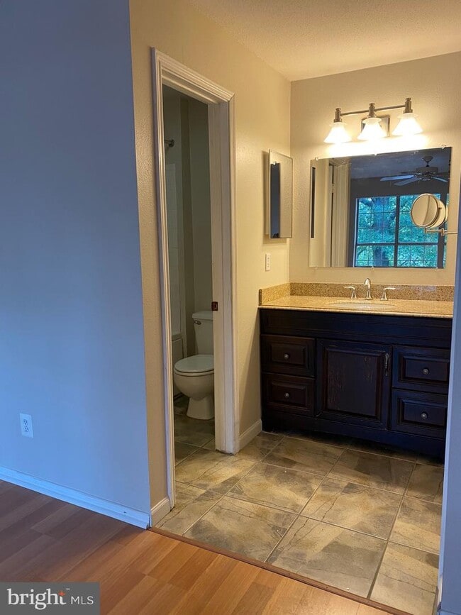 Building Photo - 310 Canterbury Rd