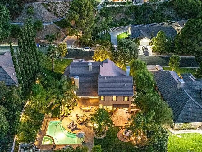 Building Photo - 15305 Saddleback Rd