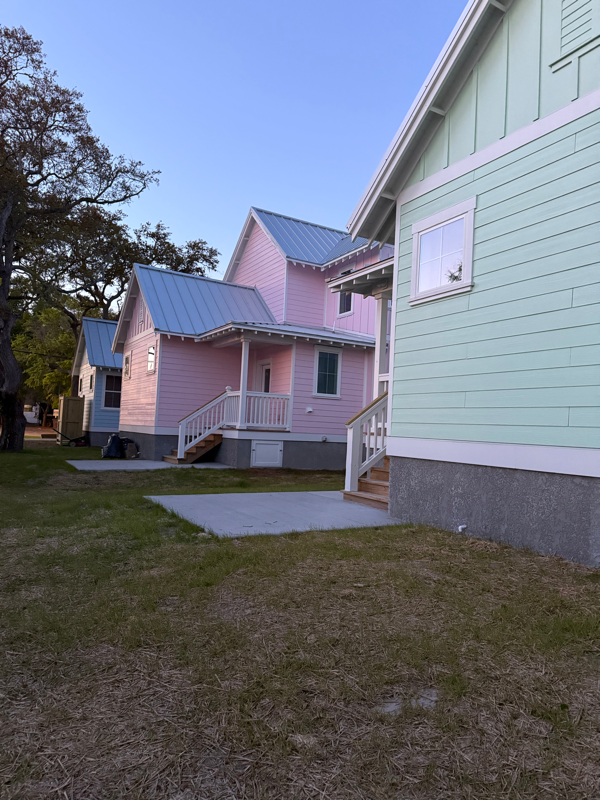 Building Photo - 721 N Atlantic Ave