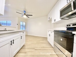 Building Photo - 10741 Moorpark St North Hollywood, CA 91602