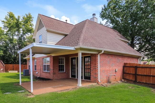 Building Photo - 7340 Appling Meadow Cove