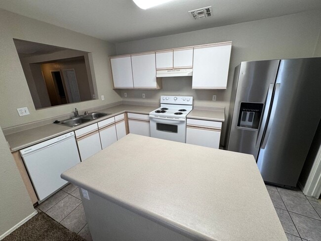 Building Photo - 3 Bedroom - 2 Bath - 1419 Sq. Ft. Home in ...