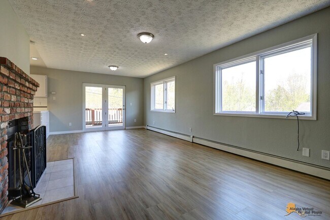 Building Photo - 4701 Grumman St