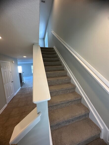 Building Photo - 1500 Calming Water Dr