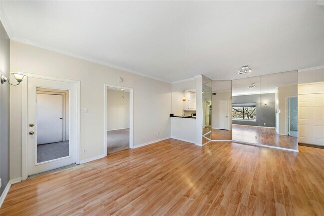 Building Photo - 2207 S Braeswood Blvd