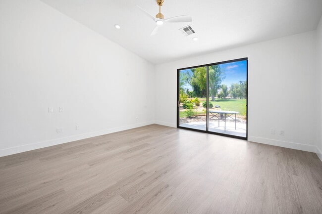 Building Photo - 10403 Sunningdale Dr