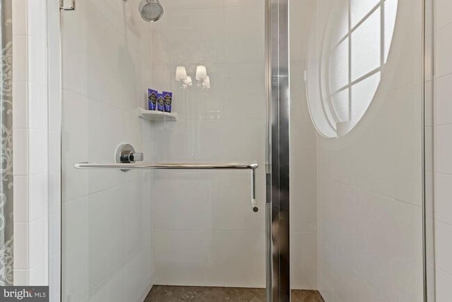 Building Photo - 783 Morton St NW