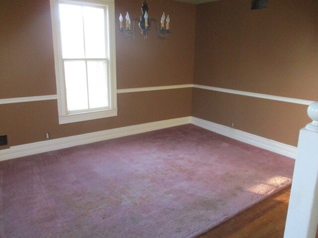 Building Photo - 306 E Cypress St