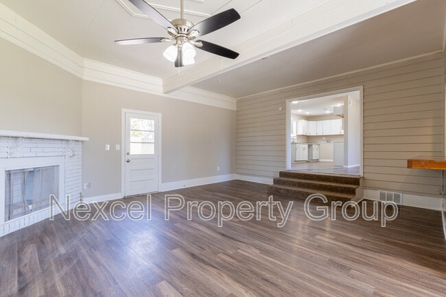 Building Photo - 5442 Loch Lomond Rd