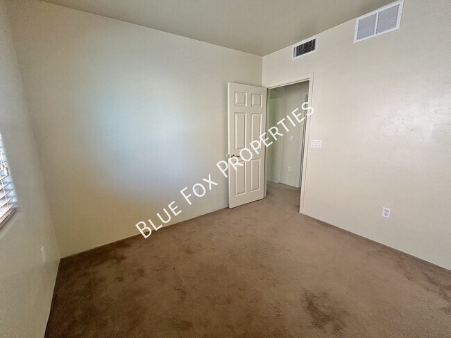 Building Photo - 5459 W Mosquito Dr