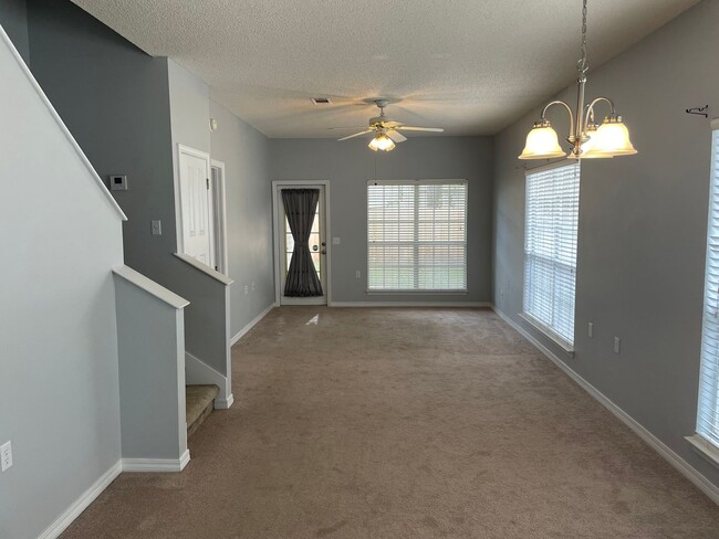 Building Photo - Introducing a Charming Home Retreat Locate...