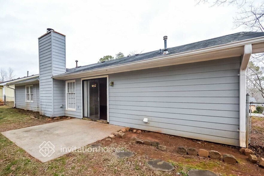 Building Photo - 403 Cindy Dr SE