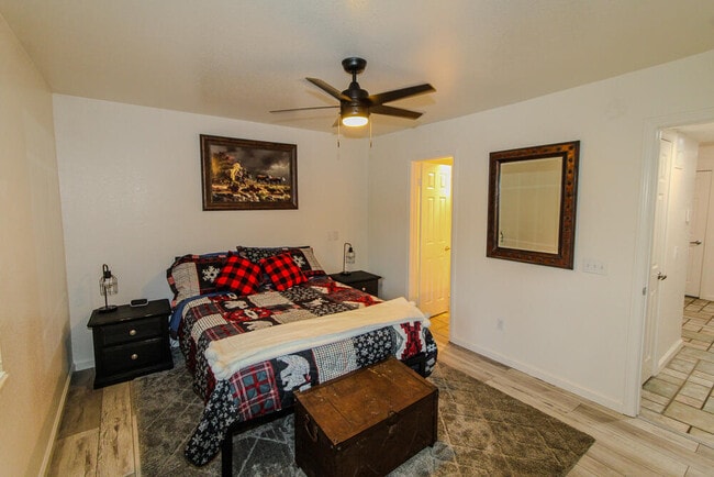 Building Photo - 43063 Goldmine Woods Ln