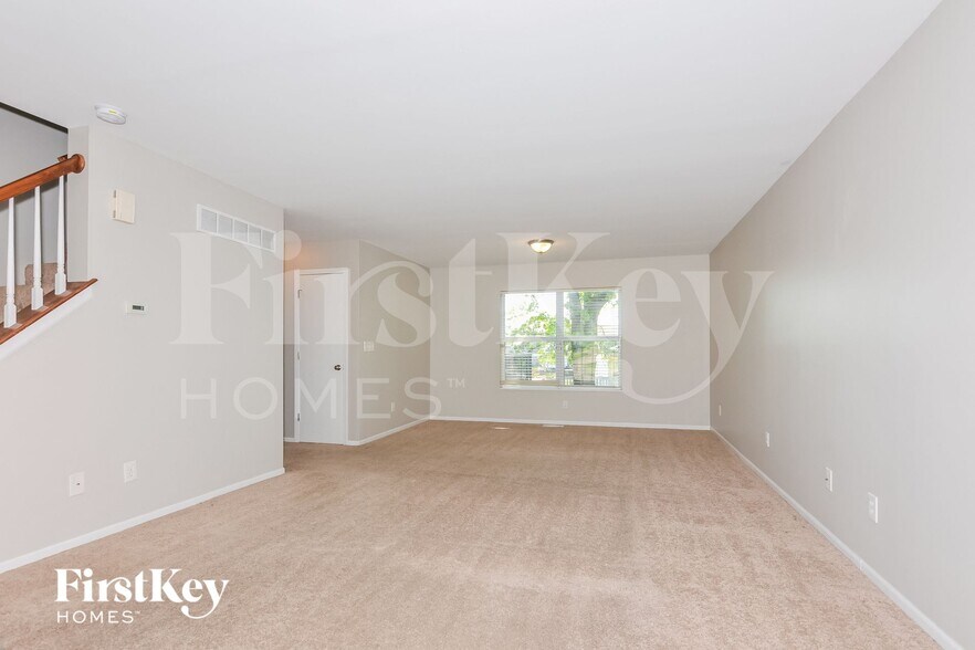 Building Photo - 78 Fawn Oaks Dr