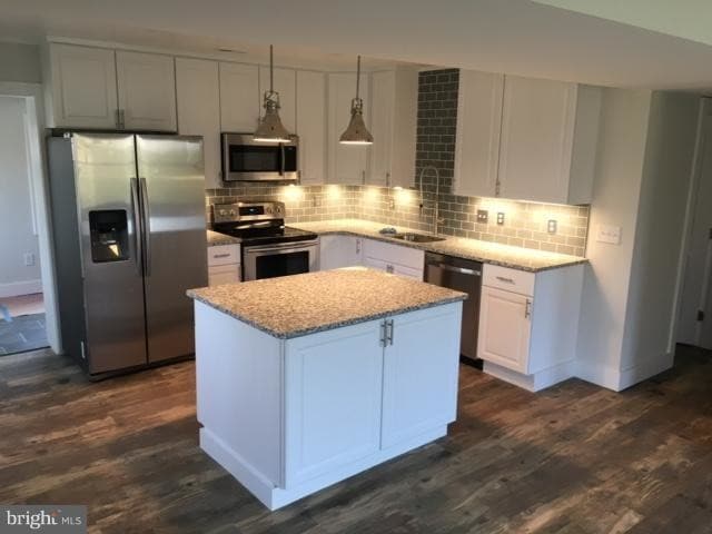 Primary Photo - 72 Nutwell Rd